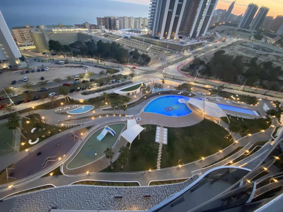 Lujoso Apartament Con Impresionantes Vistas Al Mar Benidorm Bagian luar foto